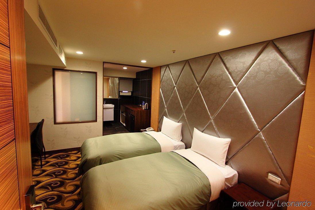 Itrip Taipei Inn Bagian luar foto