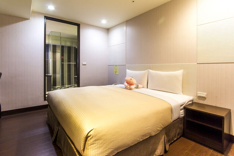Itrip Taipei Inn Bagian luar foto