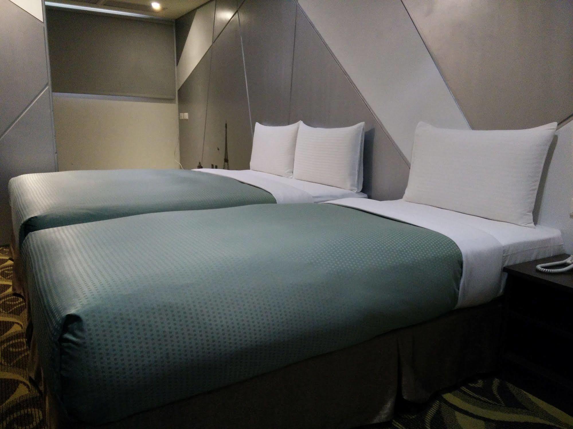 Itrip Taipei Inn Bagian luar foto