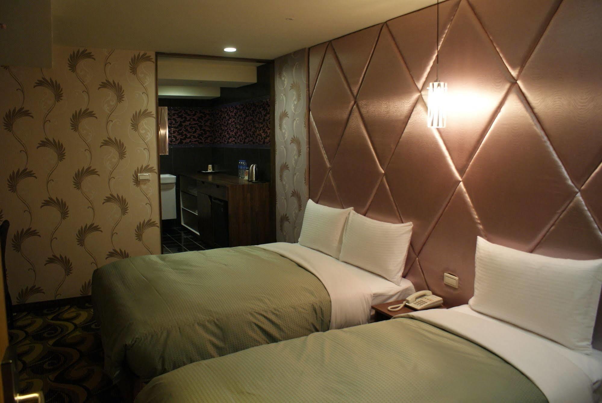 Itrip Taipei Inn Bagian luar foto