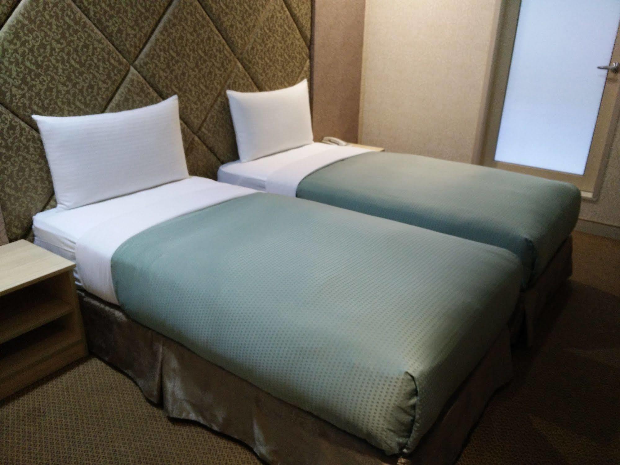 Itrip Taipei Inn Bagian luar foto