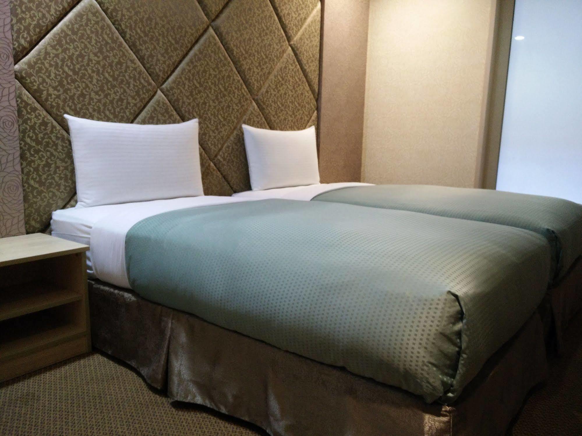 Itrip Taipei Inn Bagian luar foto