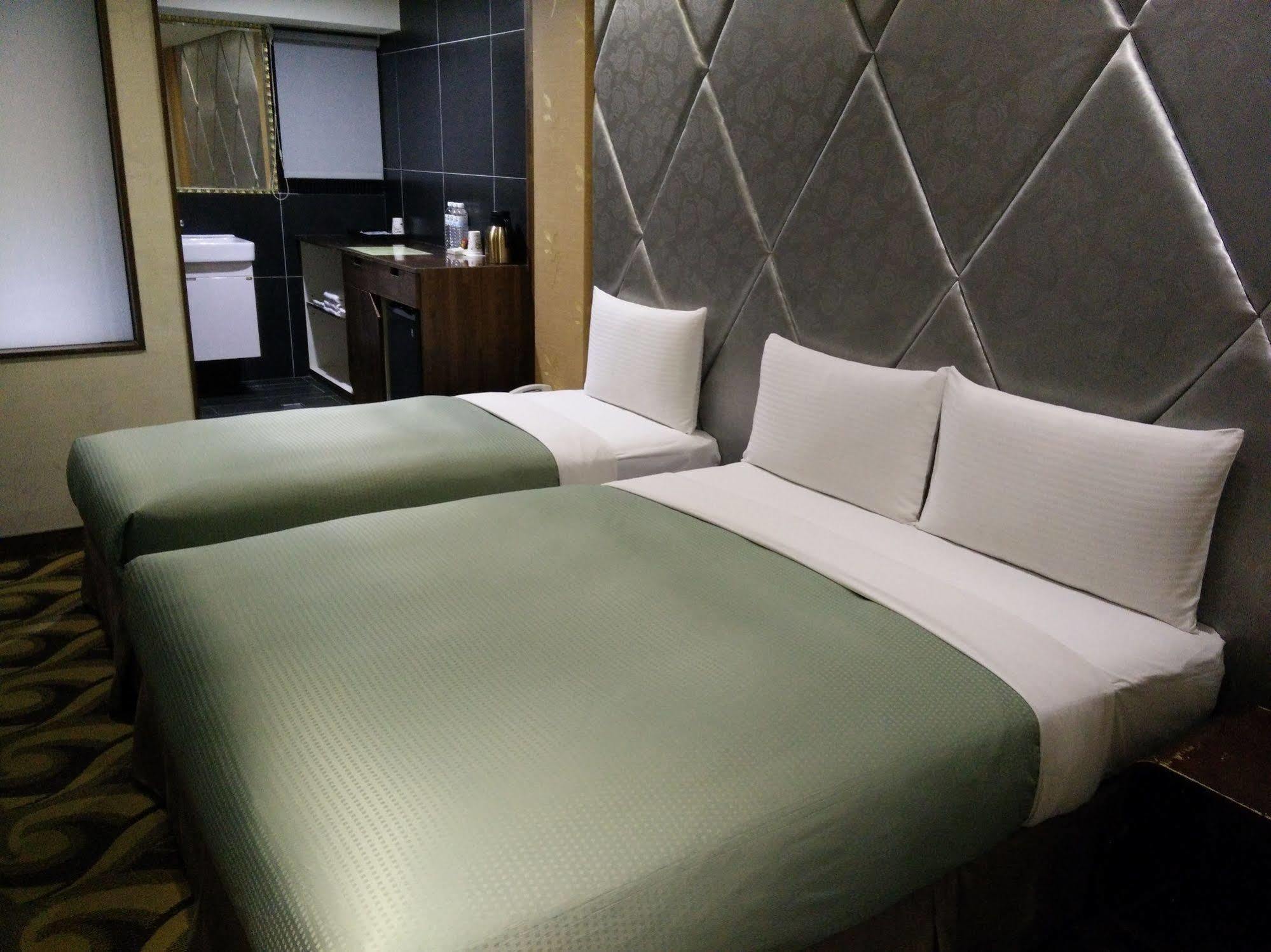 Itrip Taipei Inn Bagian luar foto